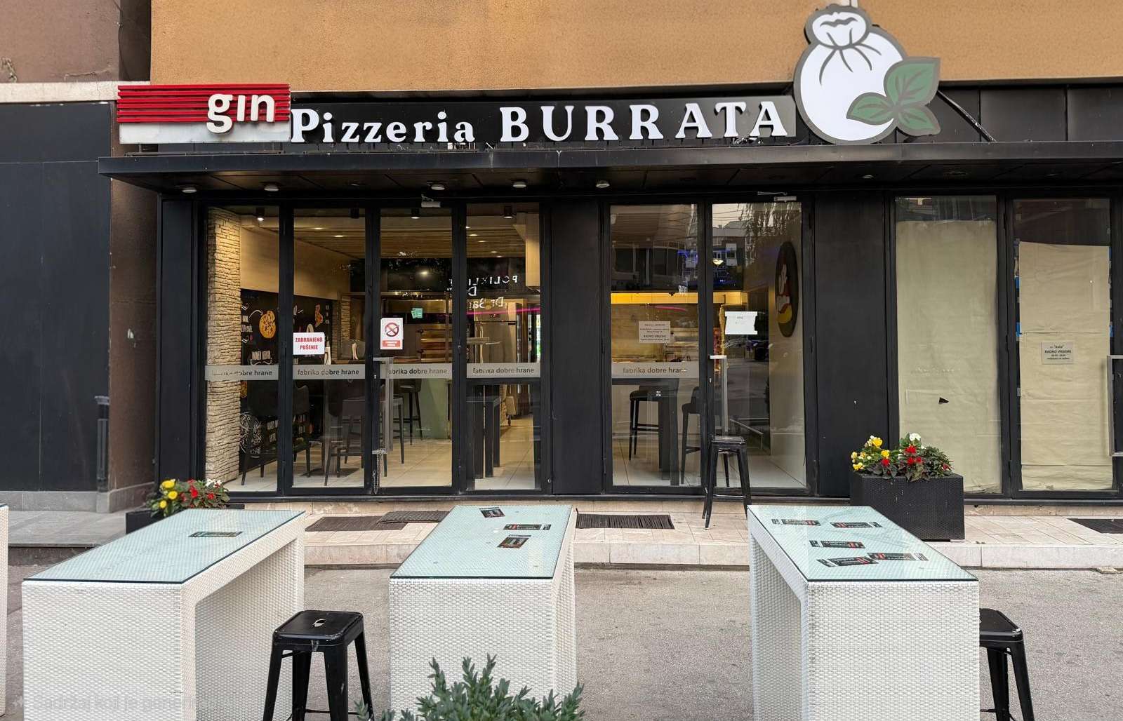 Ulaz u Pizzeriu Burrata na Milana Preloga 2a